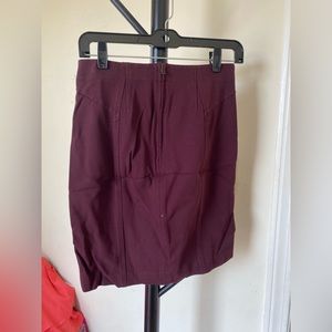 Ann Taylor Maroon Skirt 2P